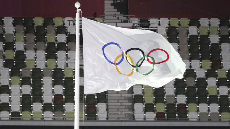 Le CIO lève à titre provisoire la suspension du Comité olympique russe et recommande la levée des restrictions contre les athlètes russes