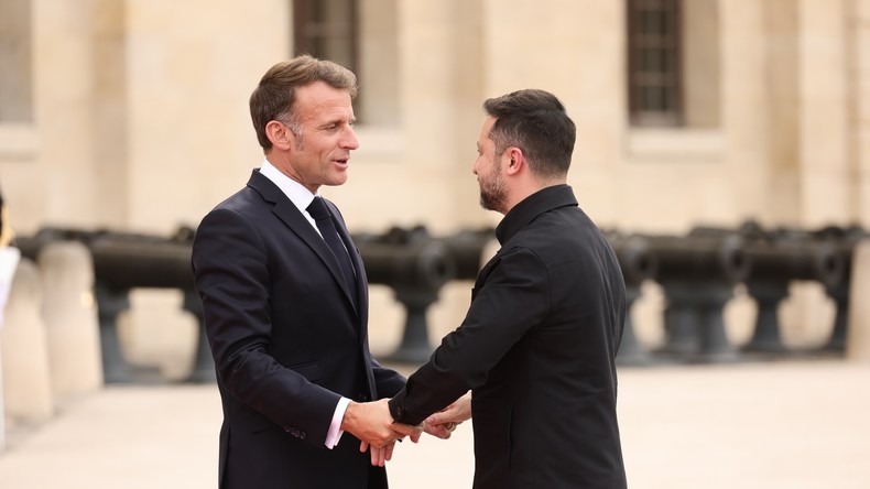 Coalition des va-t-en-guerre : Macron détaille un nouveau programme d’aide militaire à l’Ukraine