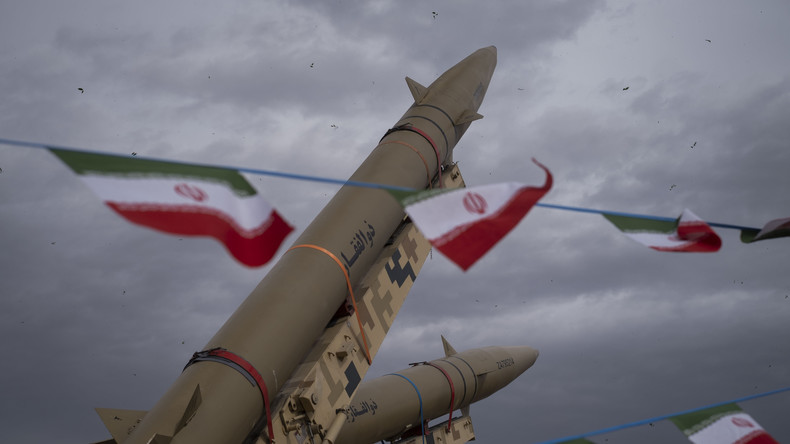 L’Iran riposte aux attaques de Washington en frappant des bases américaines dans le Golfe (VIDÉOS)