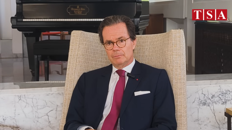 France–Algérie : l’ambassadeur Romatet affiche la relance, Marine Le Pen dénonce une «capitulation»
