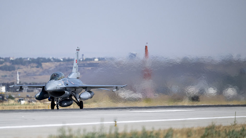 Des F-16 turcs mobilisés pour la «protection» du ciel balte