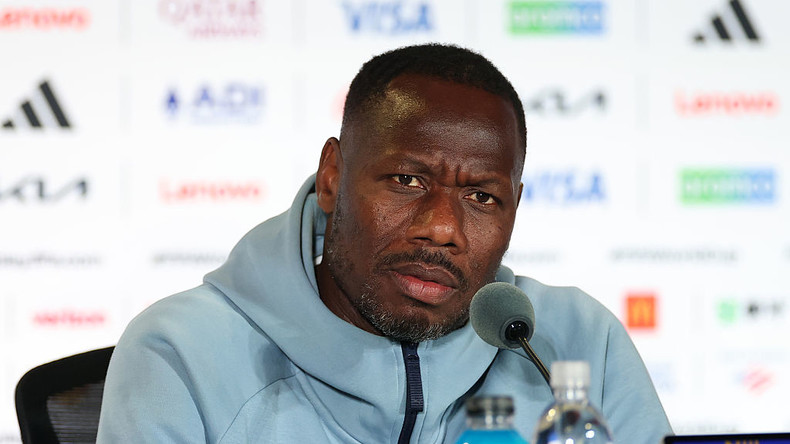 Sénégal : la FSF sous pression après le refus de l’État de prendre en charge le contrat de Pape Thiaw