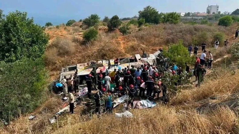 Algérie : la chute d’un autocar dans un ravin fait au moins 25 morts et 44 blessés