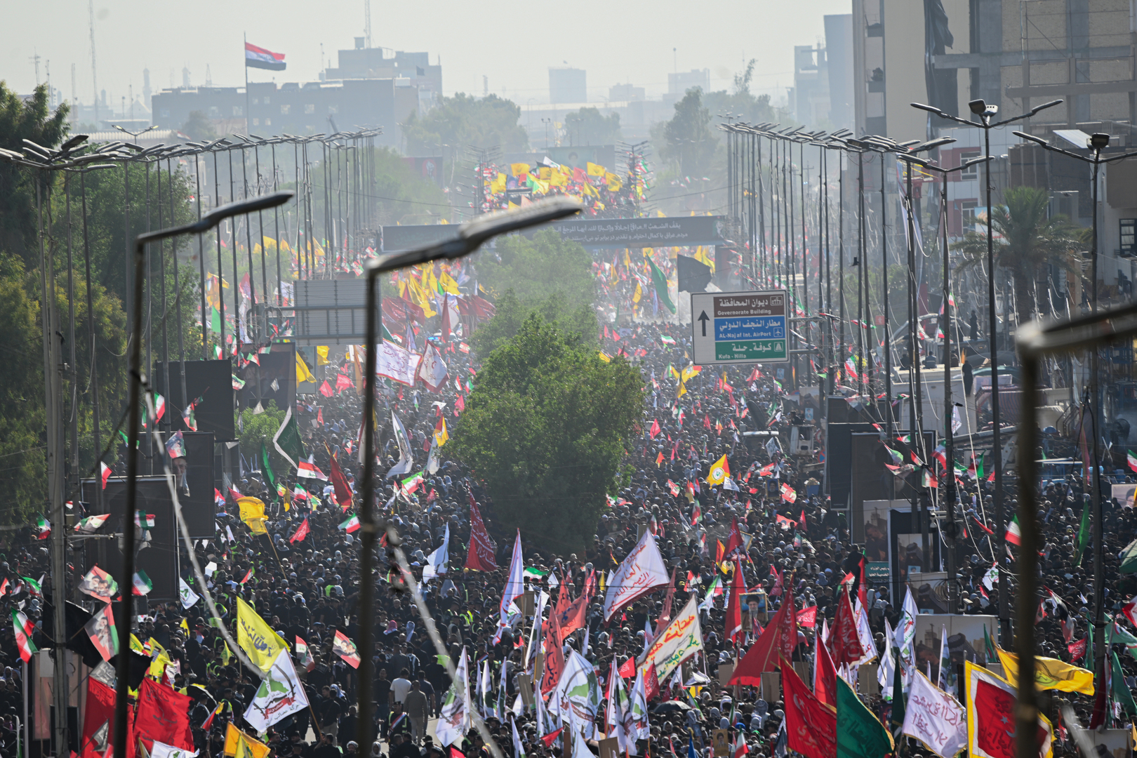 9,5 millions de personnes en deuil : l’Irak pleure Khamenei assassiné
