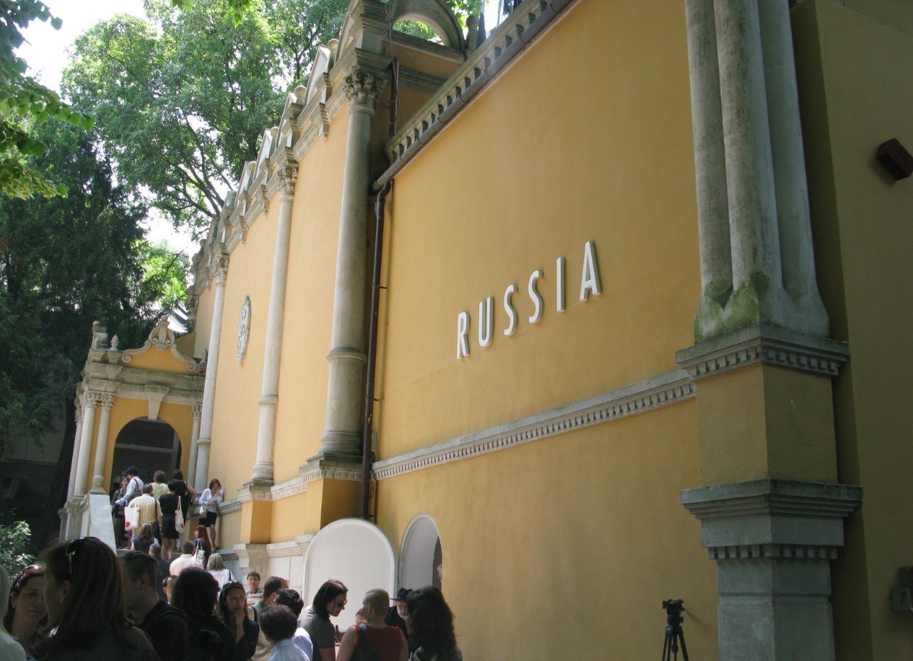La réouverture du pavillon russe place la Biennale de Venise sous pression de Bruxelles
