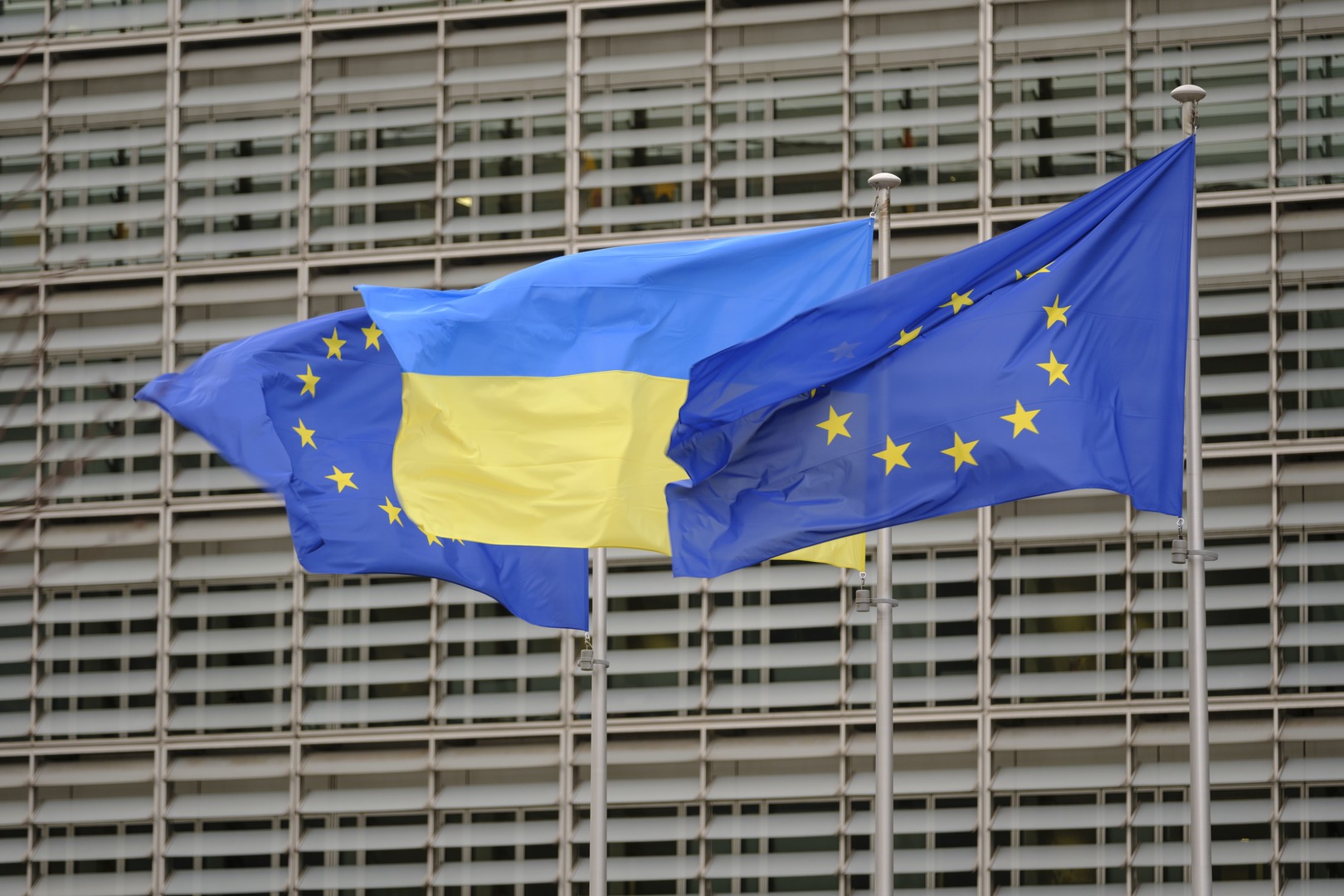 L’UE durcit les conditions d’accès pour les nouveaux arrivants ukrainiens soumis aux obligations militaires
