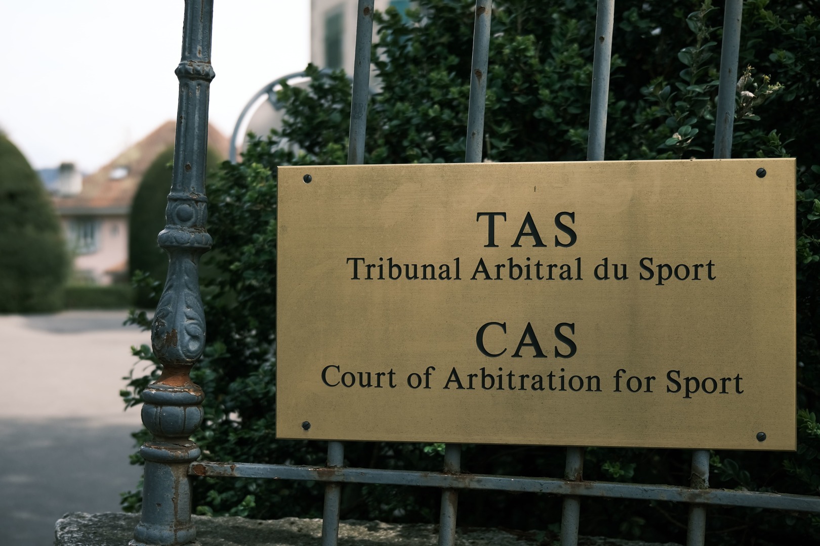 Athlétisme : la Fédération russe saisit le TAS pour contester le maintien de l’exclusion de ses athlètes des compétitions internationales