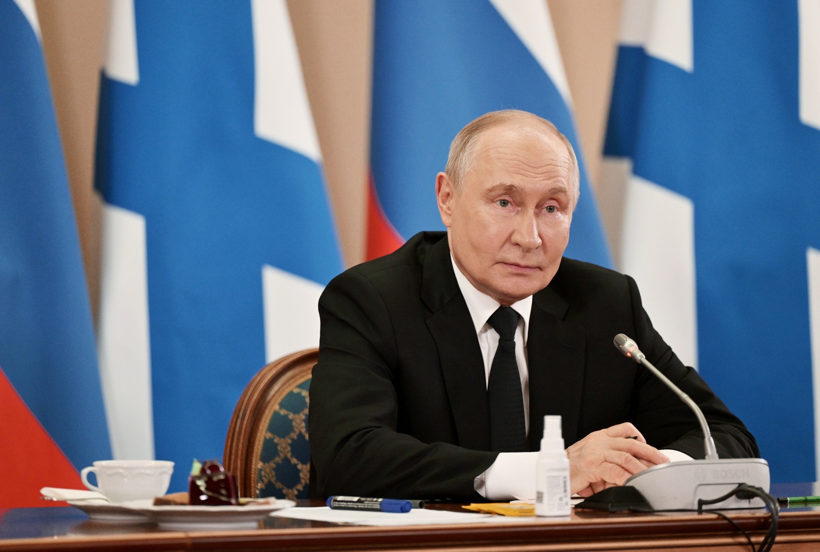 Poutine : la Russie n'a pas déclenché la guerre, elle riposte aux actions de Kiev