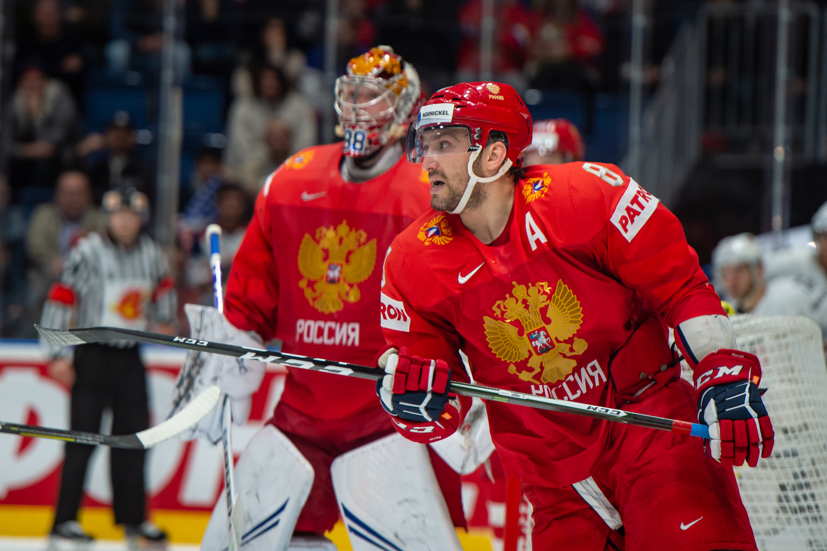 Hockey sur glace : la Fédération internationale maintient son exclusion des équipes russes jusqu’en 2027