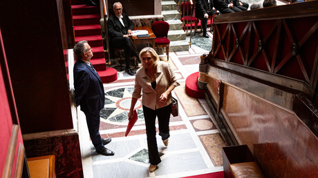 Perquisitions européennes : soupçons de détournement de fonds visant l’ex-groupe ID et le RN