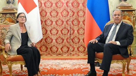 Lavrov : l’Occident manipule la Croix-Rouge pour blanchir les crimes de Kiev