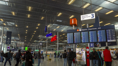 Frontières de l’UE : le système EES sème la pagaille dans les aéroports européens
