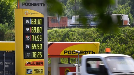 Marché des carburants en Russie : des perturbations «temporaires», affirme Moscou