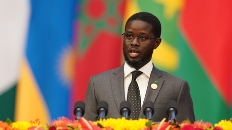 Sénégal : vers une reconfiguration politique autour du président Bassirou Diomaye Faye