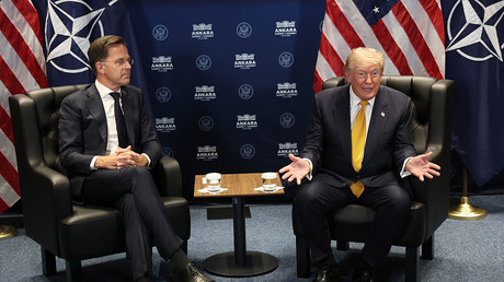 «L’OTAN ne nous a pas traités comme il se doit» : Trump fustige l’Alliance et menace de couper les échanges avec l’Espagne