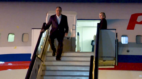 Tournée en Afrique : Lavrov arrive au Mozambique (VIDÉO)