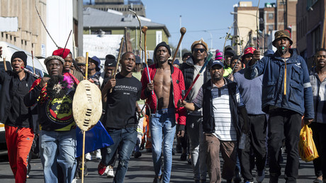 Johannesburg : des Sud-Africains livrent des immigrés irréguliers à la police