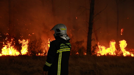 Incendies en France : le mégafeu de Gironde «toujours stabilisé» après une nuit calme