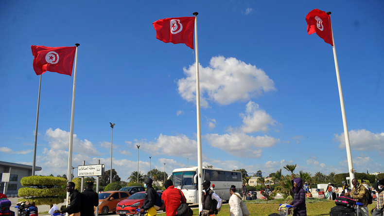 La Tunisie facilite le retour volontaire de 127 migrants vers la Guinée