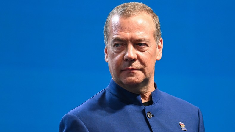 Medvedev : la fin de la «sordide "carrière"» de Zelensky «se rapproche à grands pas»