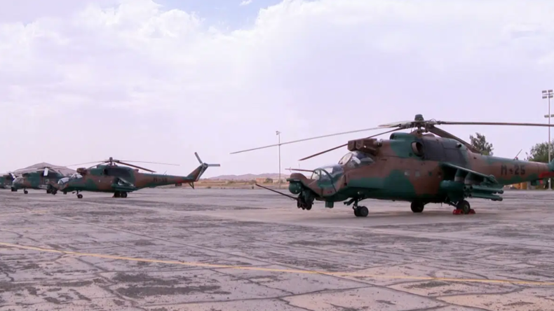 L’Algérie offre quatre hélicoptères militaires au Niger