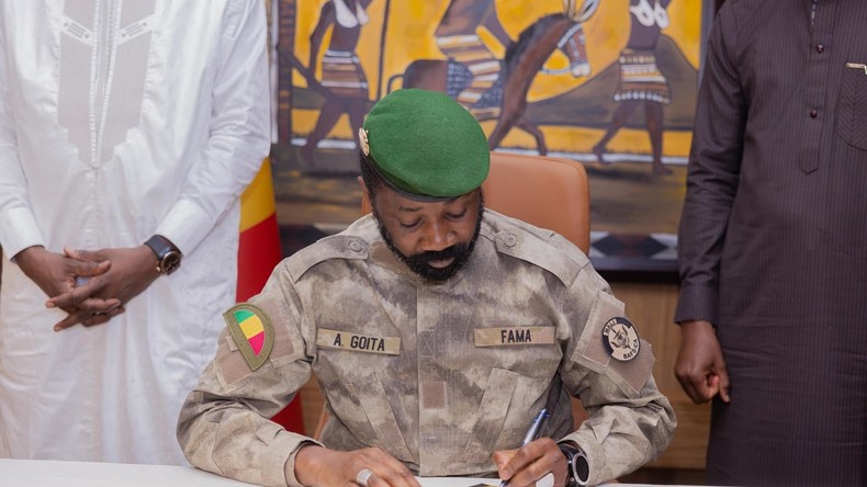 Mali : Assimi Goïta accorde une grâce présidentielle à l'agent français de la DGSE, Yann Vézilier, condamné à 20 ans de prison