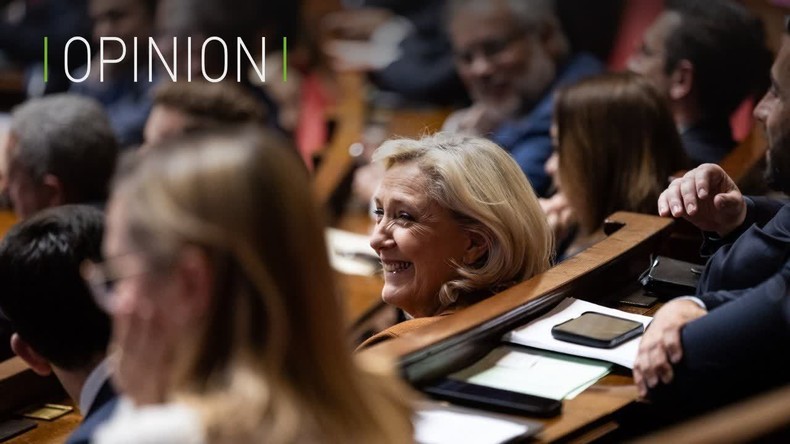 Le cirque de l'été politique français, épisode 1 : condamnation, démission et mauvaise option