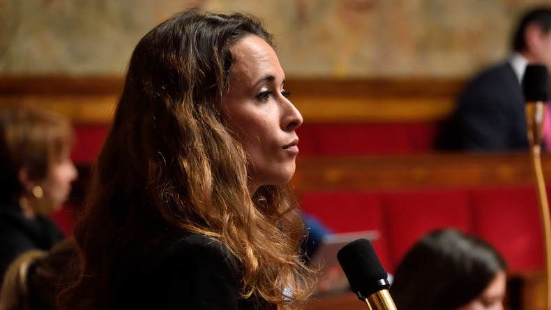 France : soutenir la famille «traditionnelle» est «une forme d’extrême-droitisation de la société», estime une députée LFI