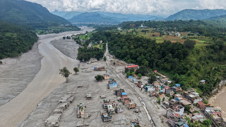 Népal : après les inondations qui ont fait plus de 600 morts, la reconstruction pourrait coûter jusqu’à 5 milliards de dollars