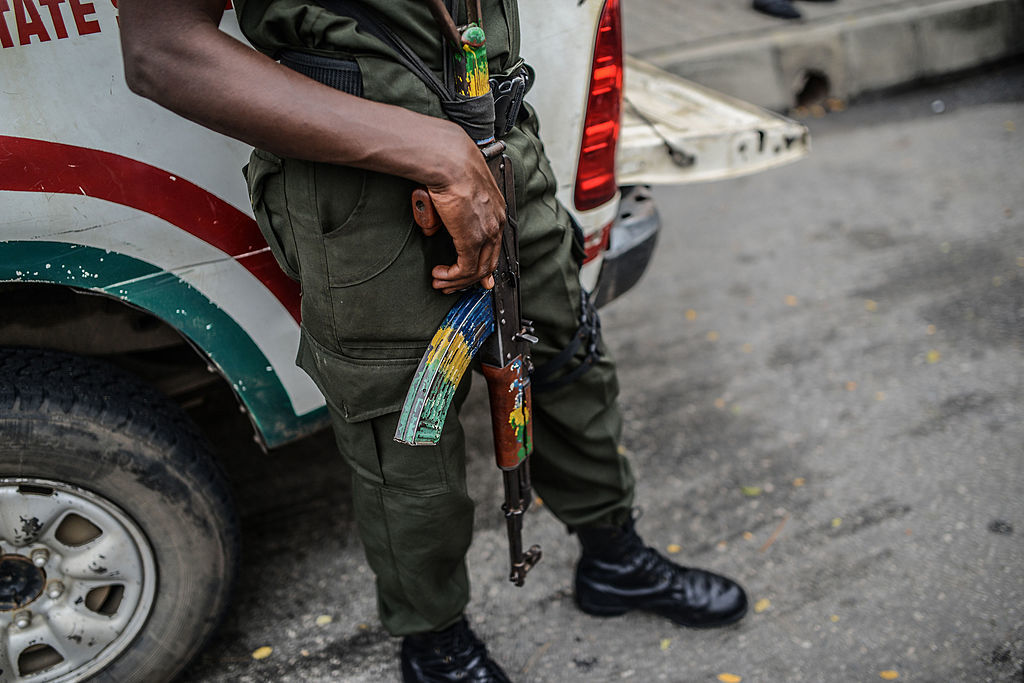 Nigeria : l’armée libère 45 personnes enlevées, arrête la famille d’un chef terroriste et démantèle un réseau criminel