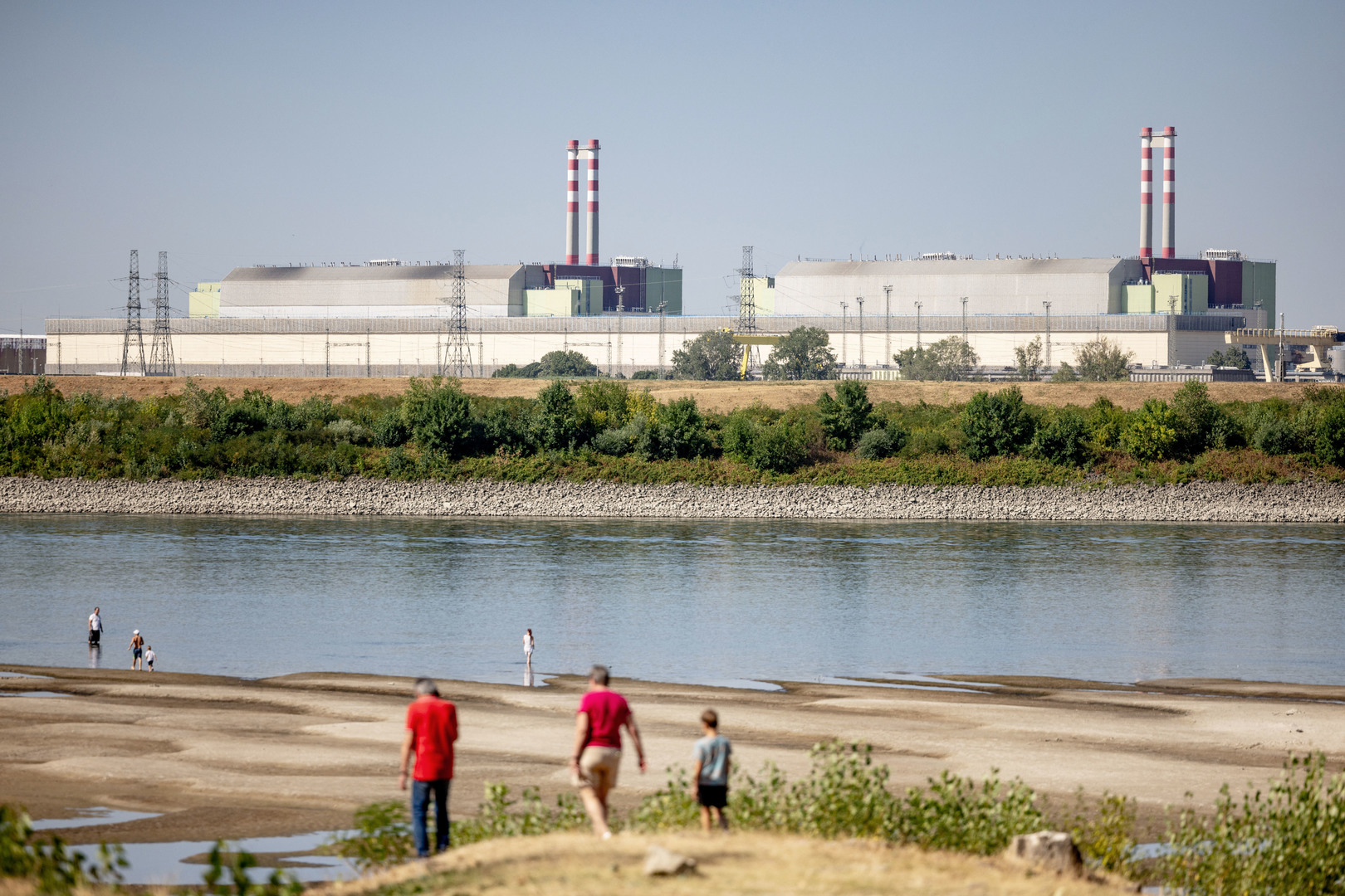 Sécheresse en Europe : la Hongrie va mettre à l'arrêt sa seule centrale nucléaire