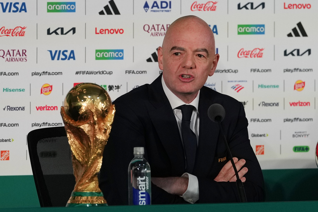 Crise à la FIFA : le président de la CAF veut que l’avenir de Gianni Infantino soit décidé par le vote des 211 fédérations membres