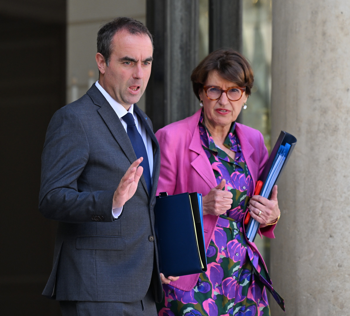 Colère au Porge : Lecornu hué par les sinistrés, le feu landais enfin «fixé»