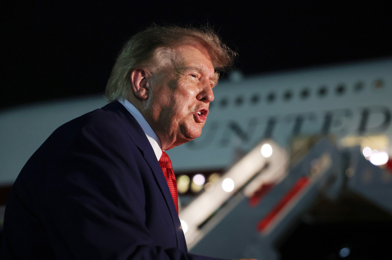 «On va leur péter la g***le à coups de bombes» : Trump menace Oman sur fond de négociations avec l’Iran