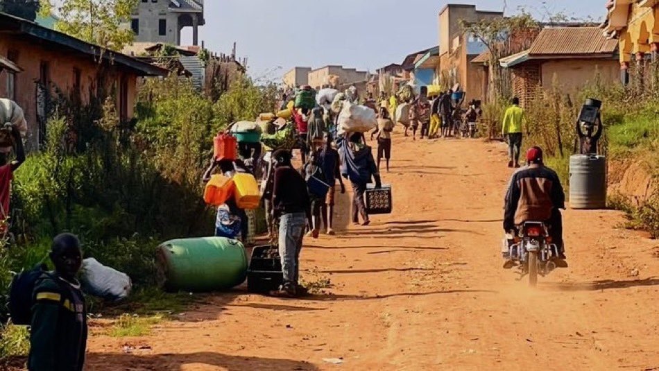 Est de la RDC : les violents combats entre l’AFC/M23 et les Wazalendo provoquent un déplacement de la population