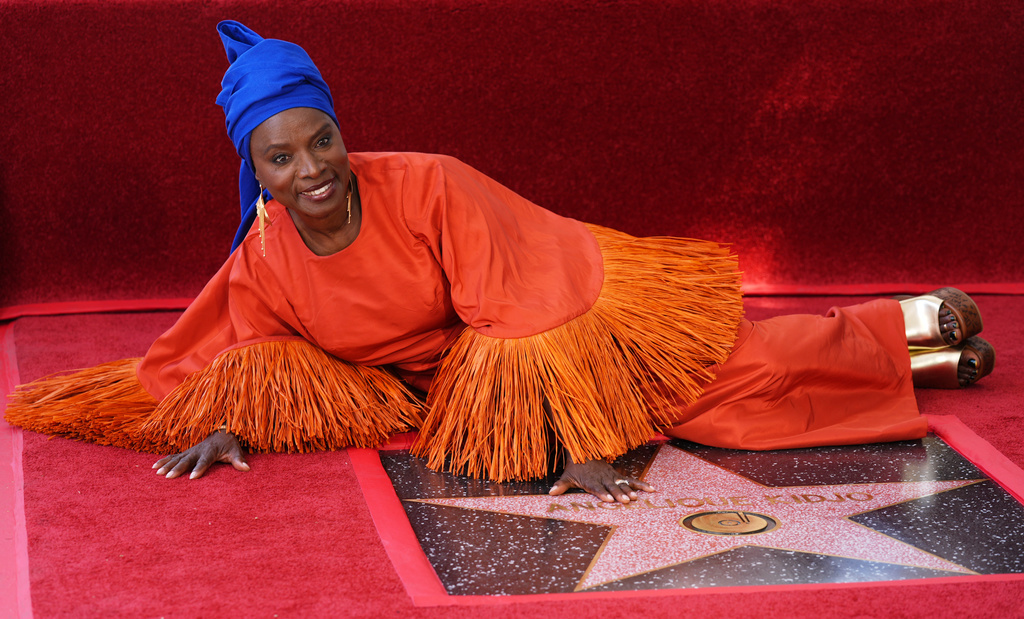 Angélique Kidjo, première artiste africaine au Hollywood Walk of Fame