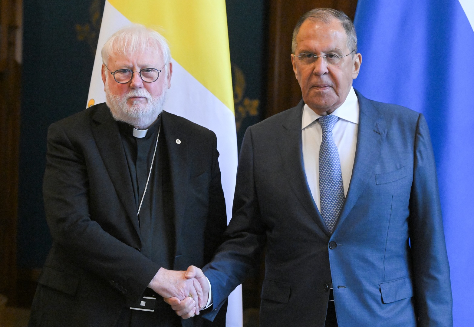Rencontre Lavrov-Gallagher : Moscou condamne le terrorisme de Kiev, le Vatican prêt à médier
