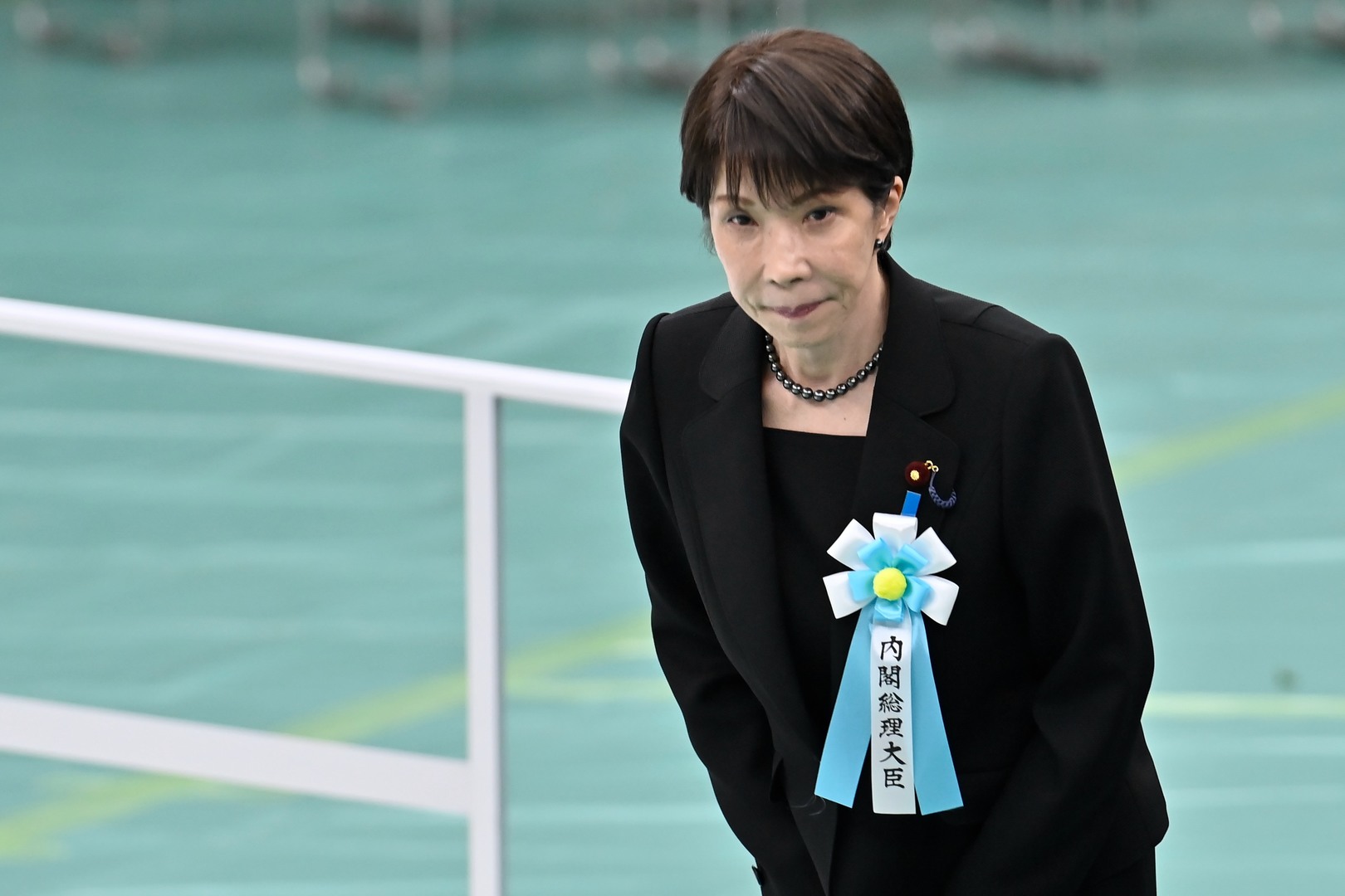 «Je me sentais si seule que je me suis liée d'amitié avec un cafard», la Première ministre nippone se confie