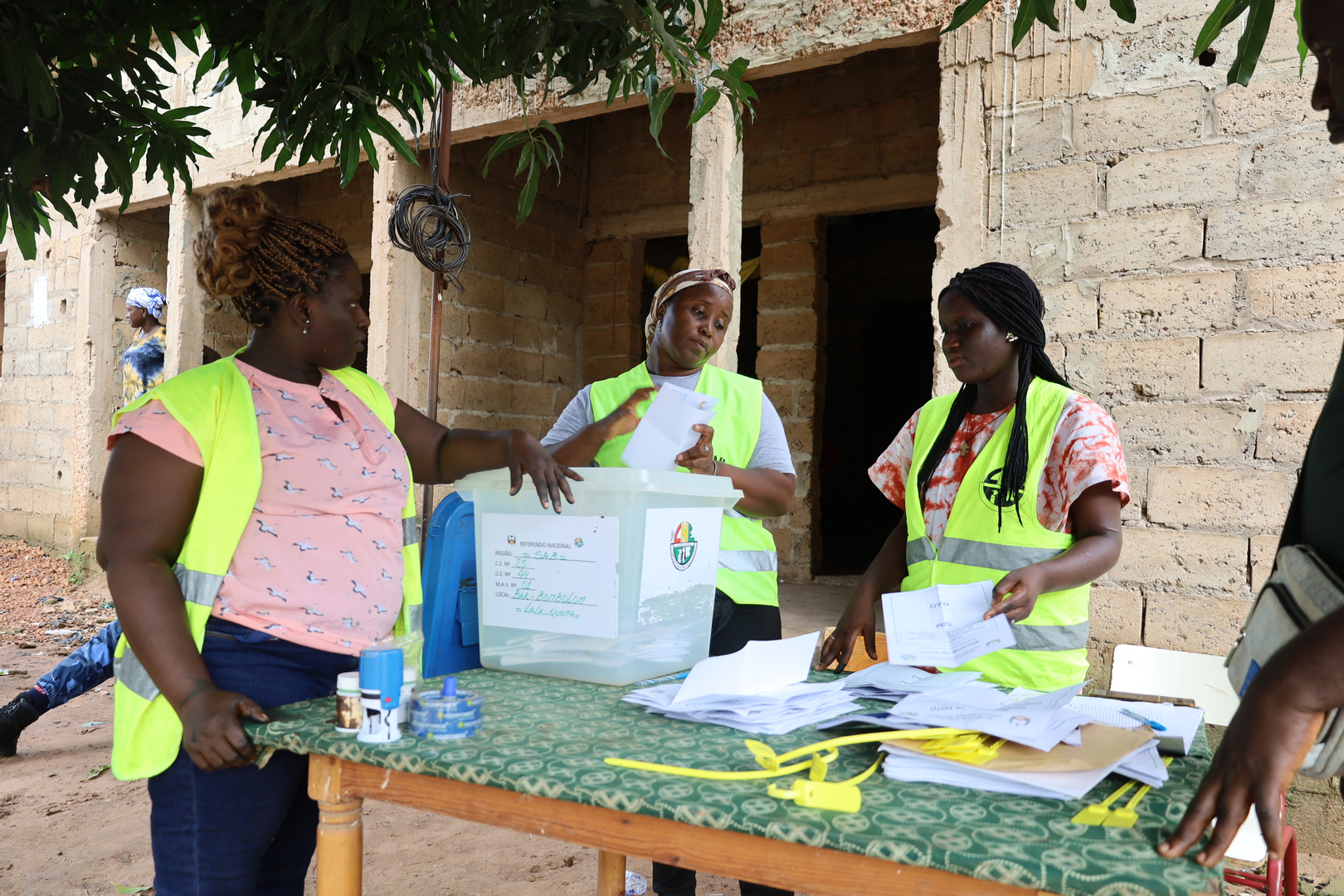 Guinée-Bissau : plus de 55 % de participation au référendum, le dépouillement commence