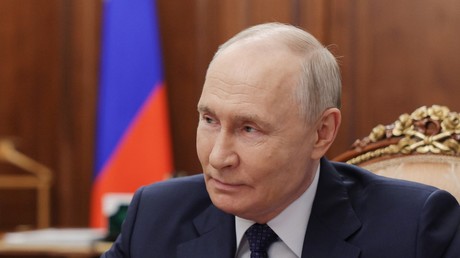 Poutine signe une loi visant les investisseurs étrangers partis de Russie