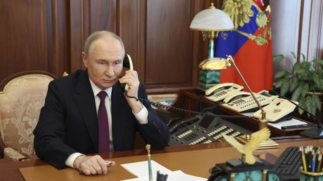 Vladimir Poutine s'est entretenu par téléphone avec son homologue émirati, Mohammed ben Zayed Al Nahyan
