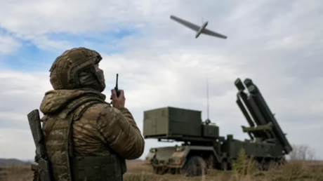 La défense aérienne russe intercepte et détruit 598 drones ukrainiens lors d’une vaste attaque nocturne