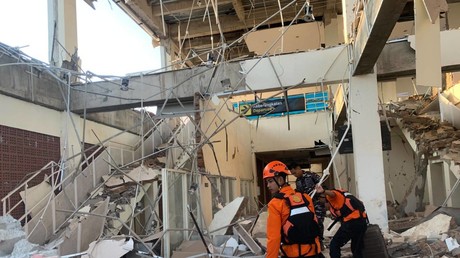 Indonésie : deux puissants tremblements de terre en une journée, au moins 40 morts et d’importants dégâts