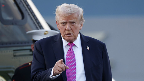 Trump et la Maison Blanche attaquent une journaliste de CNN après une question polémique (VIDEO)