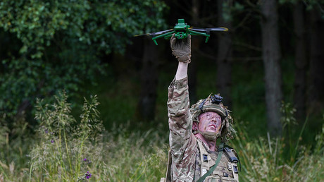 Lavrov : Moscou est en droit de considérer le Royaume-Uni comme partie au conflit après les frappes des drones britanniques contre la Russie
