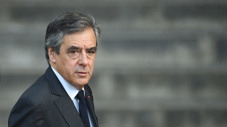 France : François Fillon suspendu pour dix ans de la Légion d'honneur et de l'ordre national du Mérite