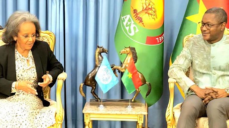 Le ministre des Affaires étrangères du Burkina Faso, Karamoko Jean Marie Traoré, recevant, le 20 août 2026, l'envoyée spéciale du Secrétaire général des Nations unies, Sahle-Work Zewde