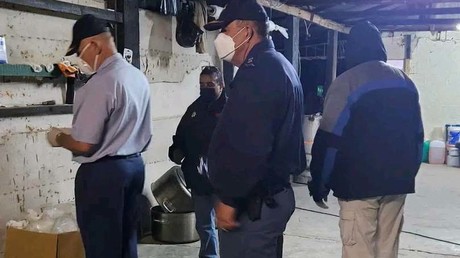 Afrique du Sud : un laboratoire de méthamphétamine démantelé, cinq arrestations