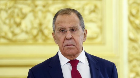 «Les pays de l'OTAN et de l'UE tentent de se dédouaner à l'avance de leur soutien militaire à l'Ukraine», affirme Sergueï Lavrov