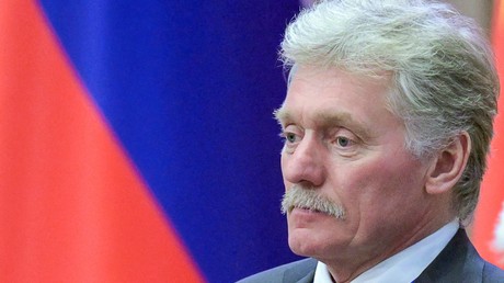 «Les frappes ukrainiennes contre les sites commerciaux n’affectent pas le front, la Russie continuera de répondre», affirme Dmitri Peskov